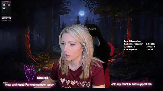 Snapshot of Lisaonthemoon chatting on December 2024 11:24:02 PM Lisaonthemoon online show from December 2024 11:24:02 PM