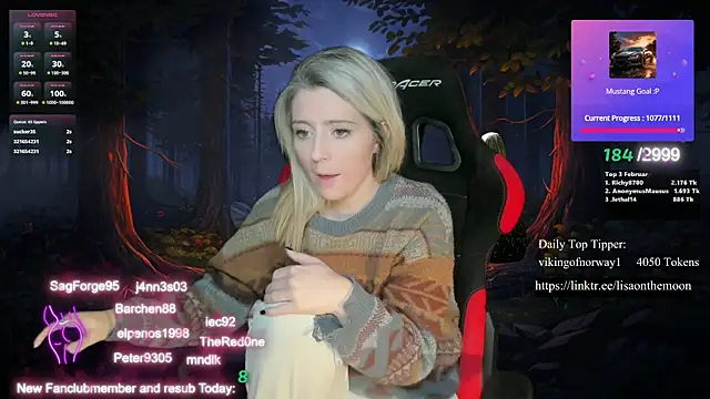 Snapshot of Lisaonthemoon chatting on February 2025 01:19:01 AM Lisaonthemoon online show from February 2025 01:19:01 AM