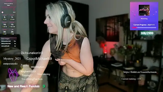 Snapshot of Lisaonthemoon chatting on March 2025 02:50:01 AM Lisaonthemoon online show from March 2025 02:50:01 AM