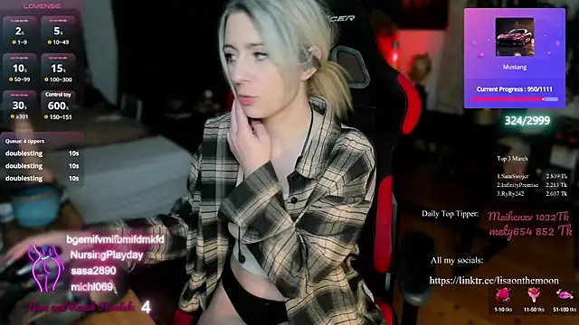 Snapshot of Lisaonthemoon chatting on March 2025 12:54:01 AM Lisaonthemoon online show from March 2025 12:54:01 AM