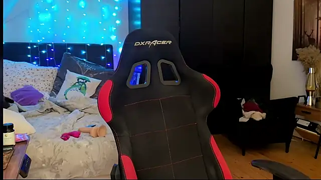 Snapshot of Lisaonthemoon chatting on March 2026 07:07:02 PM Lisaonthemoon online show from March 2026 07:07:02 PM