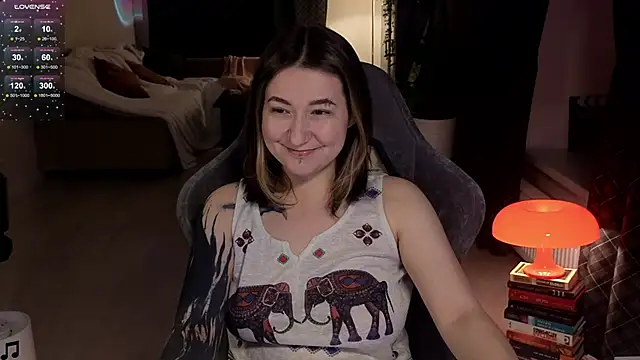 Snapshot of Megan__Hart chatting on February 2025 06:44:02 PM Megan  Hart online show from February 2025 06:44:02 PM