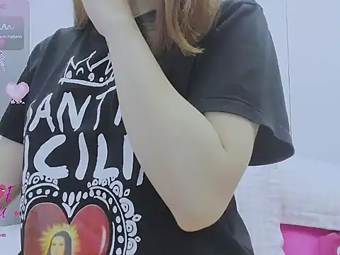 Snapshot of Linh_diudang chatting on October 2025 01:45:02 PM Linh diudang online show from October 2025 01:45:02 PM