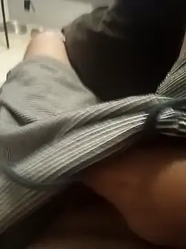 Snapshot of dredre1069 chatting on January 2025 03:07:02 AM dredre1069 online show from January 2025 03:07:02 AM