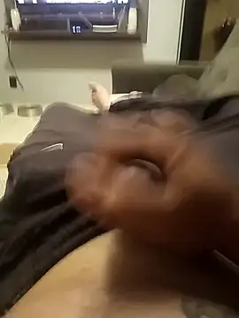 Snapshot of dredre1069 chatting on September 2025 10:37:02 PM dredre1069 online show from September 2025 10:37:02 PM