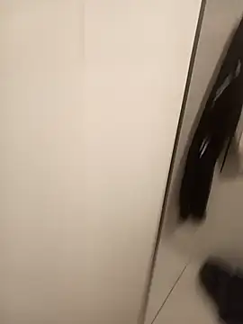 Snapshot of dredre1069 chatting on October 2025 10:43:02 PM dredre1069 online show from October 2025 10:43:02 PM