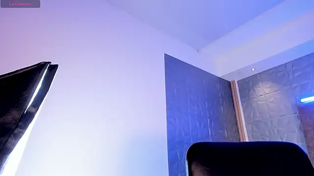 Snapshot of alicee_smithh1 chatting on November 2025 07:50:02 PM alicee smithh1 online show from November 2025 07:50:02 PM