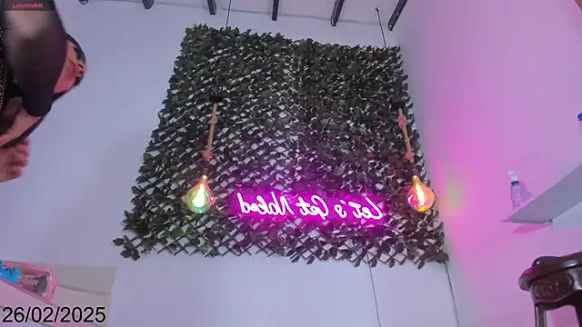 Snapshot of Brianna_Stars chatting on February 2025 08:33:02 PM Brianna Stars online show from February 2025 08:33:02 PM