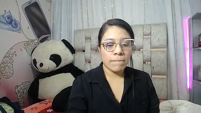 KEYRA-MILLER- online show from December 2025 02:30:01 AM