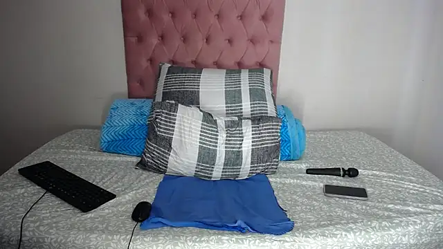 Bootycurvy2 online show from April 2026 06:52:01 AM