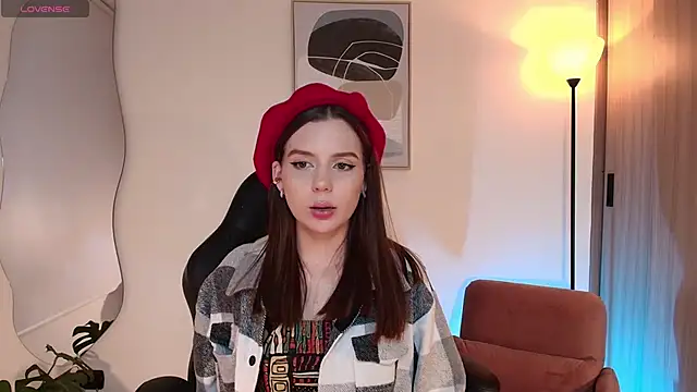 Snapshot of MirandaShaw chatting on March 2026 01:07:02 AM MirandaShaw online show from March 2026 01:07:02 AM