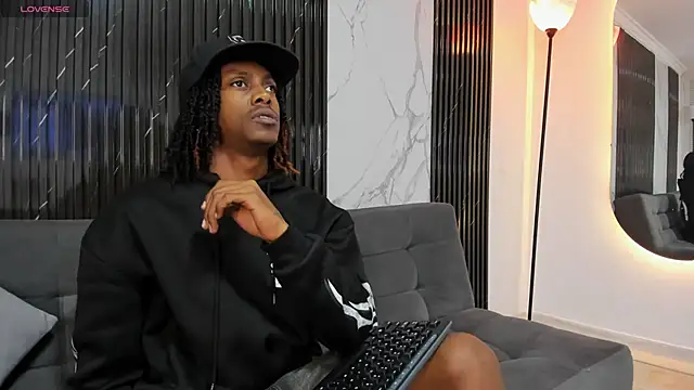 Snapshot of BRYXXXON1 chatting on December 2024 11:22:01 AM BRYXXXON1 online show from December 2024 11:22:01 AM