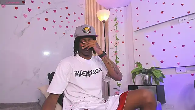 Snapshot of BRYXXXON1 chatting on March 2025 02:23:01 PM BRYXXXON1 online show from March 2025 02:23:01 PM