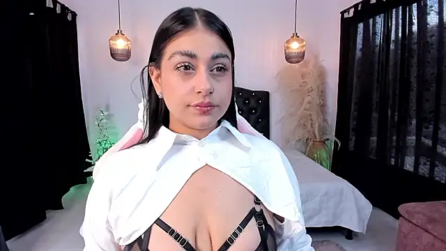 GabyRhodes online show from December 2024 07:45:01 PM