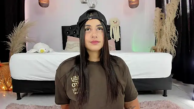 GabyRhodes online show from September 2025 06:31:01 PM