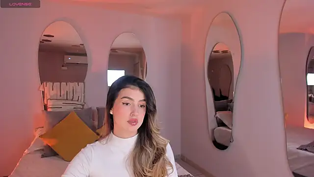 Snapshot of PaulinaSantos_ chatting on September 2025 07:03:01 PM PaulinaSantos online show from September 2025 07:03:01 PM