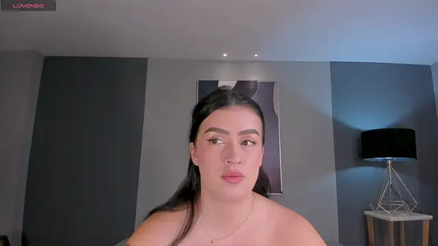 Snapshot of PaulinaSantos_ chatting on June 2026 05:16:02 PM PaulinaSantos online show from June 2026 05:16:02 PM