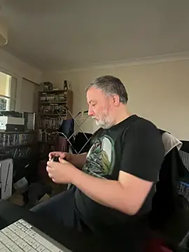 LondonTeffy online show from February 2025 11:20:01 AM