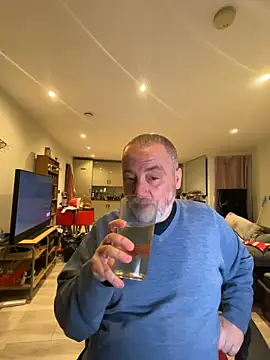 Snapshot of LondonTeffy chatting on March 2026 10:15:01 PM LondonTeffy online show from March 2026 10:15:01 PM