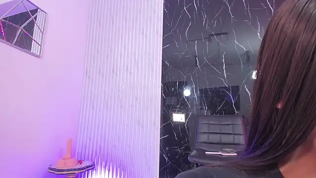 Snapshot of Mell_Saenz chatting on January 2025 06:57:01 AM Mell Saenz online show from January 2025 06:57:01 AM