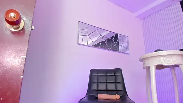 Snapshot of Mell_Saenz chatting on February 2025 12:53:02 AM Mell Saenz online show from February 2025 12:53:02 AM