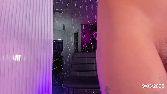 Snapshot of Mell_Saenz chatting on March 2025 08:18:02 AM Mell Saenz online show from March 2025 08:18:02 AM