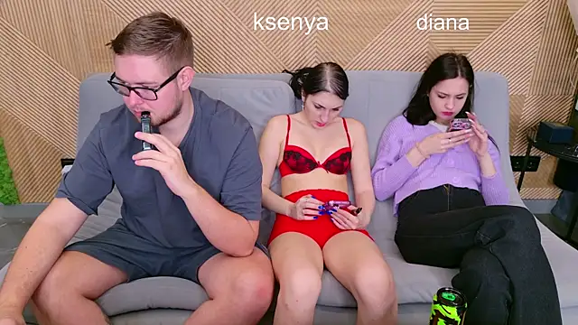 Ksenny online show from February 2026 05:27:02 AM