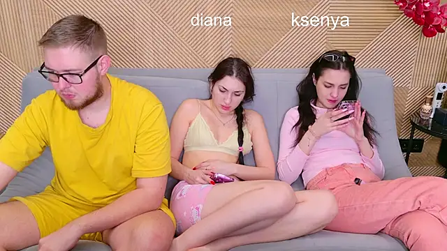 Ksenny online show from March 2026 04:46:01 AM