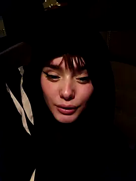 SophieCharm online show from December 2024 04:29:02 PM