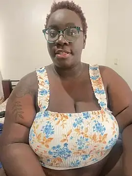 Snapshot of Toomuch_Squirt chatting on March 2026 04:06:02 AM Toomuch Squirt online show from March 2026 04:06:02 AM