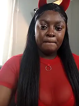 Snapshot of TheDoubleTrouble18xxx chatting on April 2026 09:10:01 AM TheDoubleTrouble18xxx online show from April 2026 09:10:01 AM