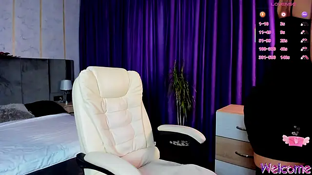 -KASANDRA- online show from October 2025 02:03:02 PM