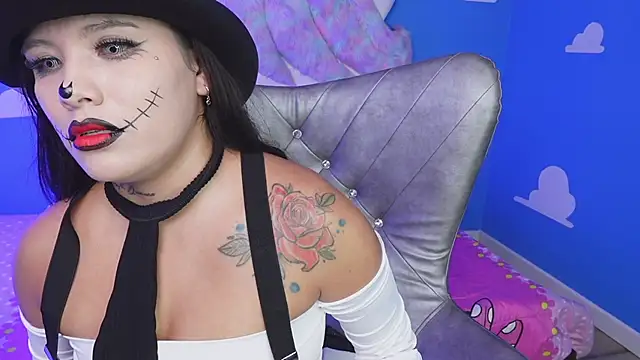 miss keisi online show from October 2025 05:58:02 PM