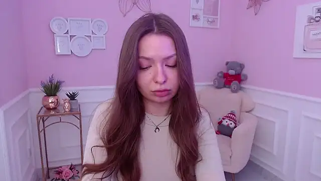 Snapshot of LucySkilar chatting on February 2025 09:08:02 AM LucySkilar online show from February 2025 09:08:02 AM