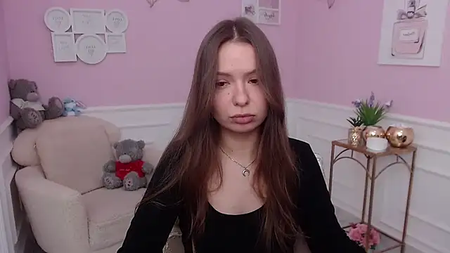 Snapshot of LucySkilar chatting on November 2025 05:40:01 AM LucySkilar online show from November 2025 05:40:01 AM