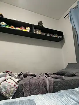 Snapshot of KyKa02 chatting on March 2025 04:12:02 AM KyKa02 online show from March 2025 04:12:02 AM