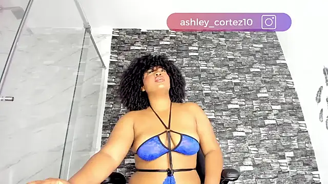 Snapshot of ashley_crotez chatting on March 2025 06:23:02 PM ashley crotez online show from March 2025 06:23:02 PM