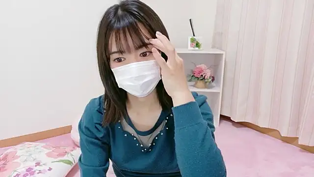 Snapshot of QoMeioQ chatting on October 2025 11:14:02 AM QoMeioQ online show from October 2025 11:14:02 AM