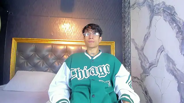 Snapshot of AgarEvans chatting on October 2025 02:34:01 AM AgarEvans online show from October 2025 02:34:01 AM