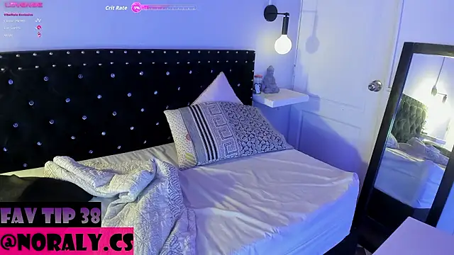 Snapshot of hey_noraly chatting on March 2026 04:05:02 AM hey noraly online show from March 2026 04:05:02 AM