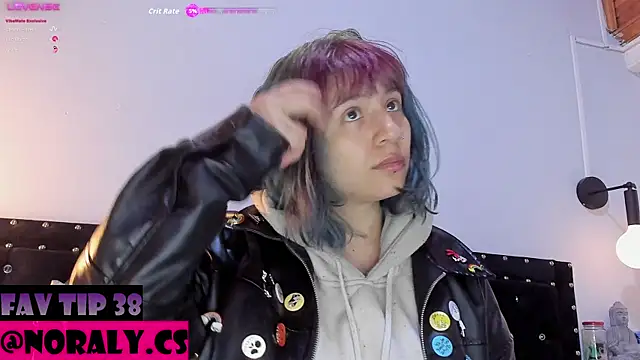 Snapshot of hey_noraly chatting on April 2026 04:13:02 AM hey noraly online show from April 2026 04:13:02 AM