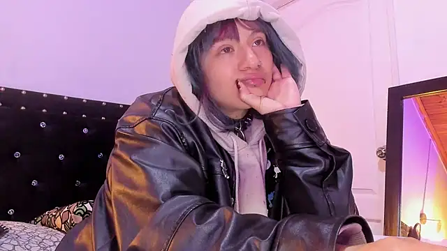 Snapshot of hey_noraly chatting on April 2026 04:23:02 AM hey noraly online show from April 2026 04:23:02 AM