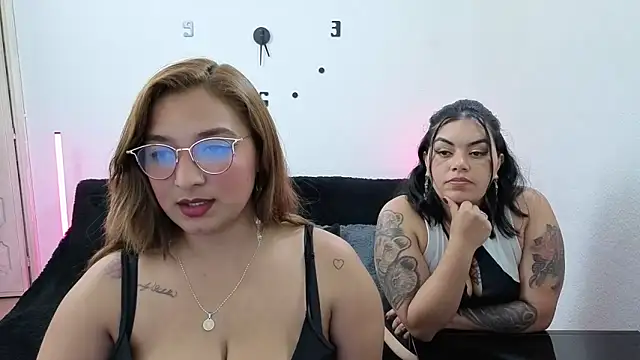  sweetcarla online show from November 2025 06:07:01 PM