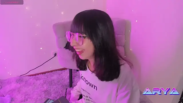 Snapshot of arysUwU chatting on June 2026 02:49:01 AM arysUwU online show from June 2026 02:49:01 AM