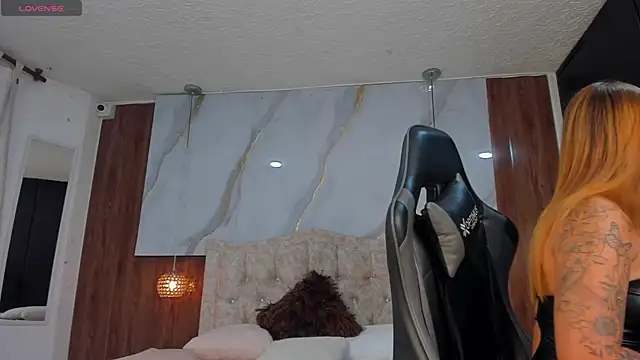 mia 18v online show from November 2025 05:36:02 PM