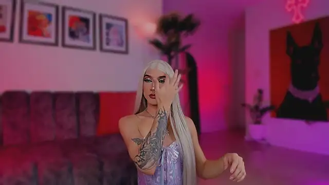 Snapshot of Taylor__foxxx chatting on April 2026 06:11:01 AM Taylor foxxx online show from April 2026 06:11:01 AM