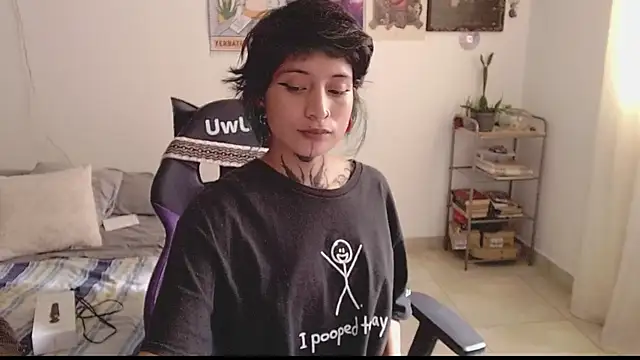 Snapshot of _Apola_77 chatting on January 2025 07:24:01 PM  Apola 77 online show from January 2025 07:24:01 PM