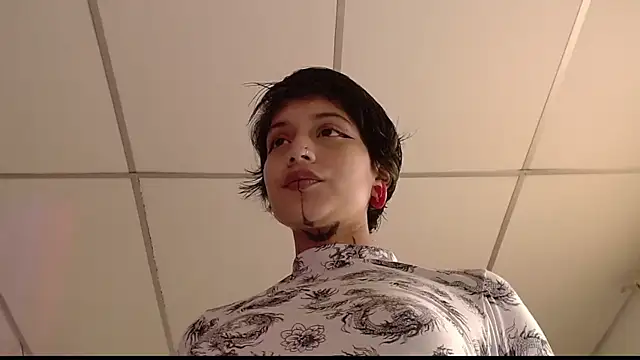 Snapshot of _Apola_77 chatting on February 2025 06:24:01 PM  Apola 77 online show from February 2025 06:24:01 PM