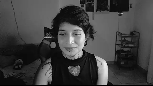 Snapshot of _Apola_77 chatting on February 2025 12:48:01 AM  Apola 77 online show from February 2025 12:48:01 AM