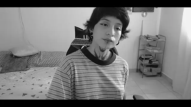 Snapshot of _Apola_77 chatting on February 2025 06:34:02 PM  Apola 77 online show from February 2025 06:34:02 PM